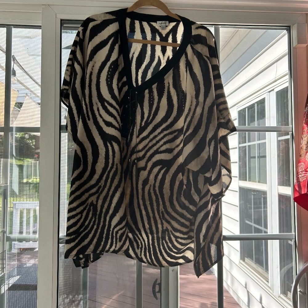 Women's blouse from The Avenue Size 18/20